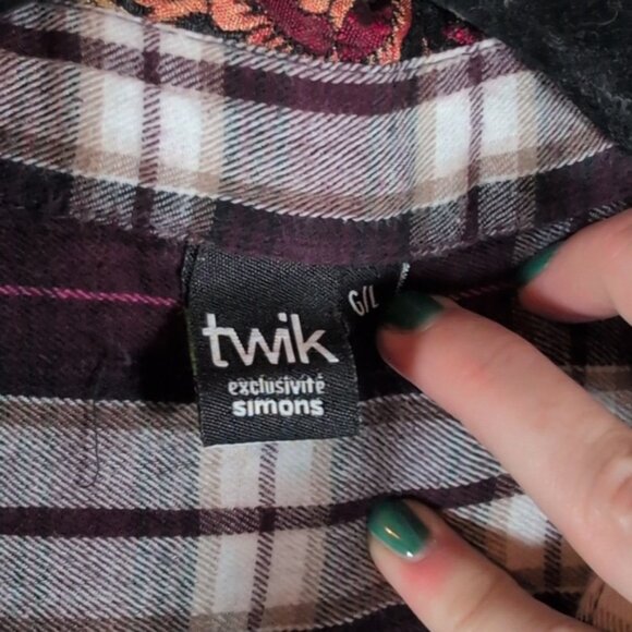 Twik Rose Burgundy Plaid Sleeveless Shirt with Floral Collar - Picture 2 of 2